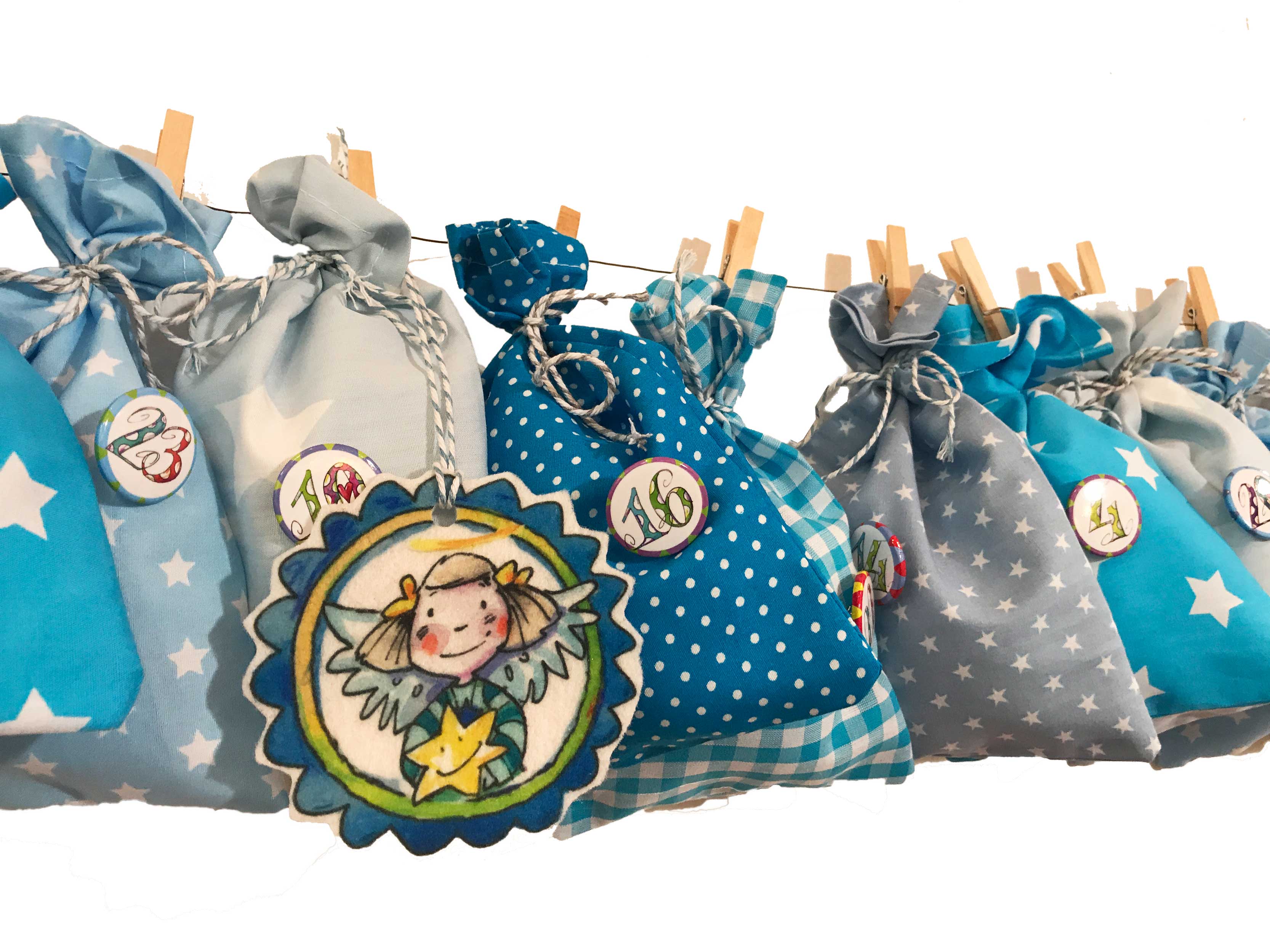 Adventskalender Kinder personalisiert, Stoff hellblau